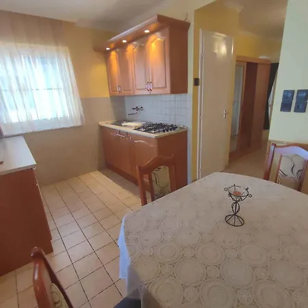 דירה In 19919